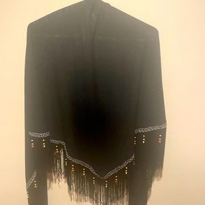 Black Shawl light material